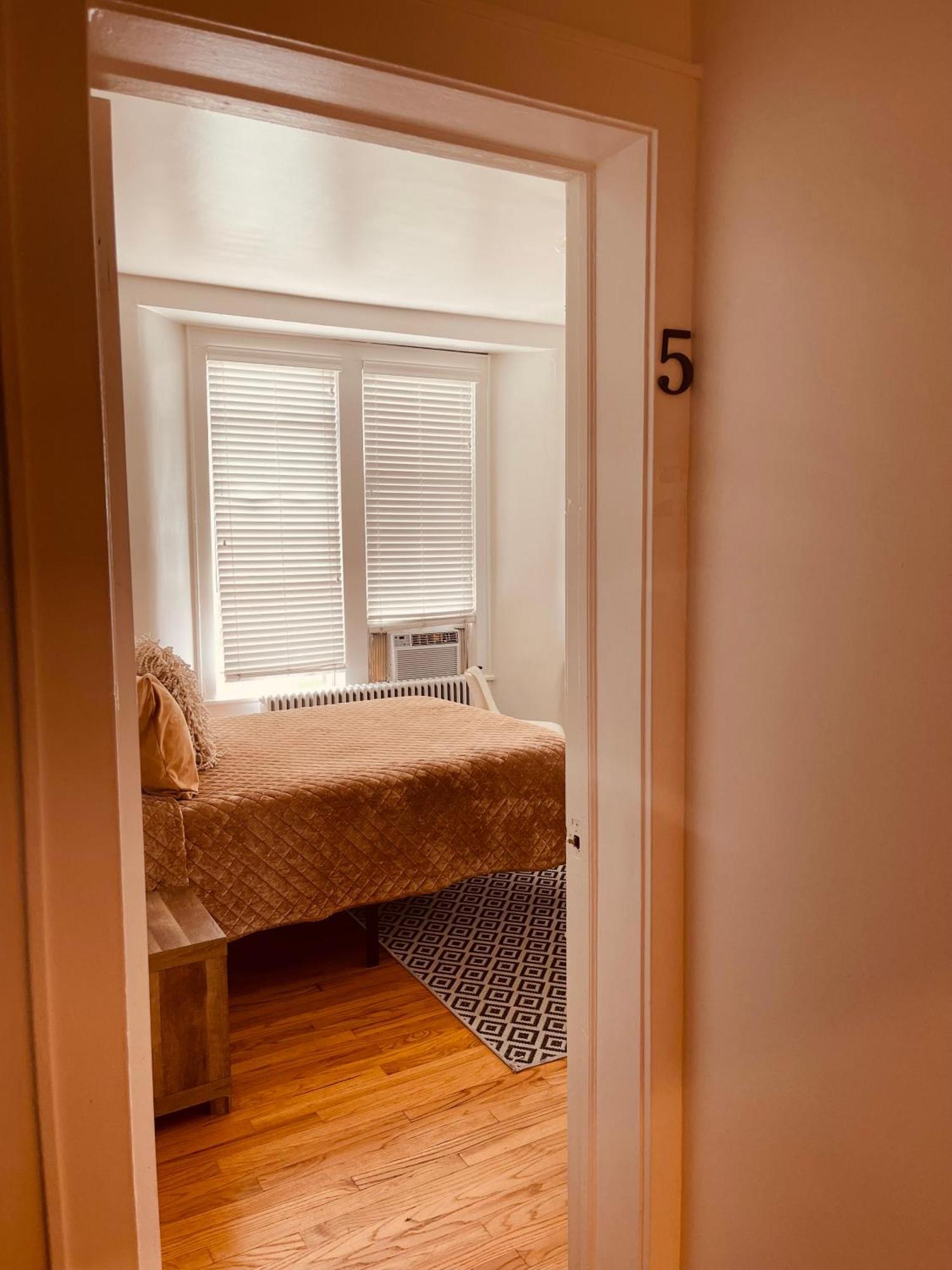 Private In Townhouse W 2 Baths Fq Beds 1-3ppl Apartamento